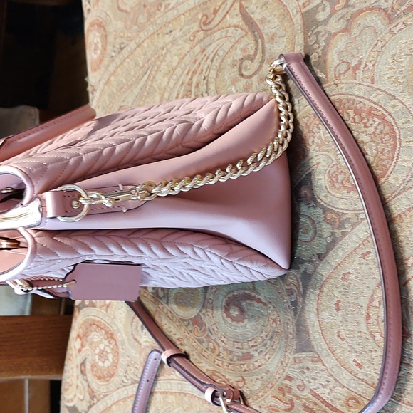 Rare Coach Sage Carryall crossbody F73062 Pink quilted leather. great condition. - Picture 2 of 16